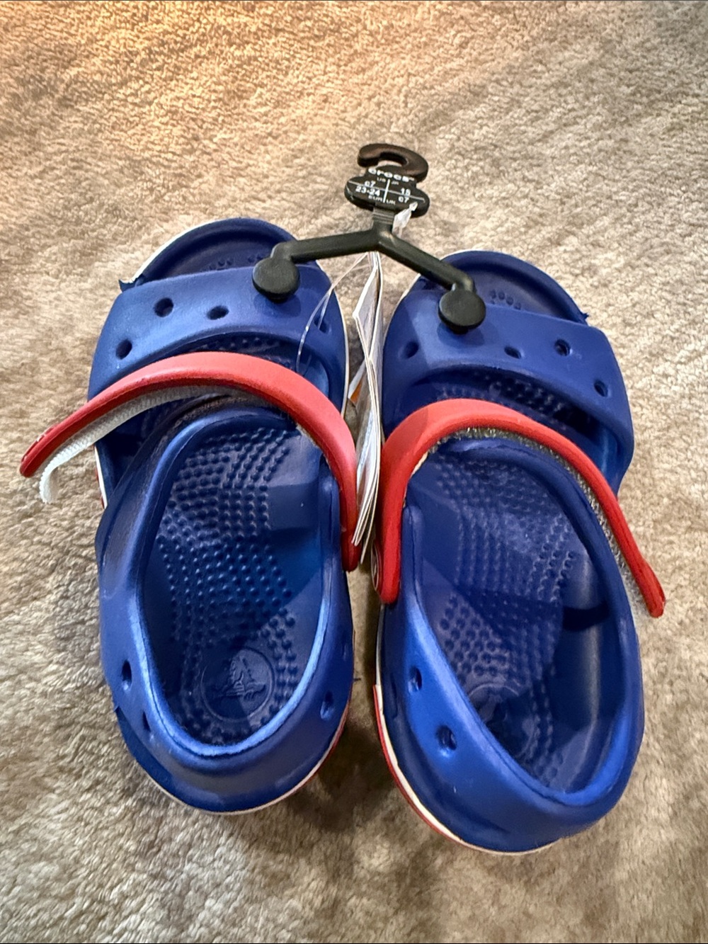 Crocs - Picture 3 of 4
